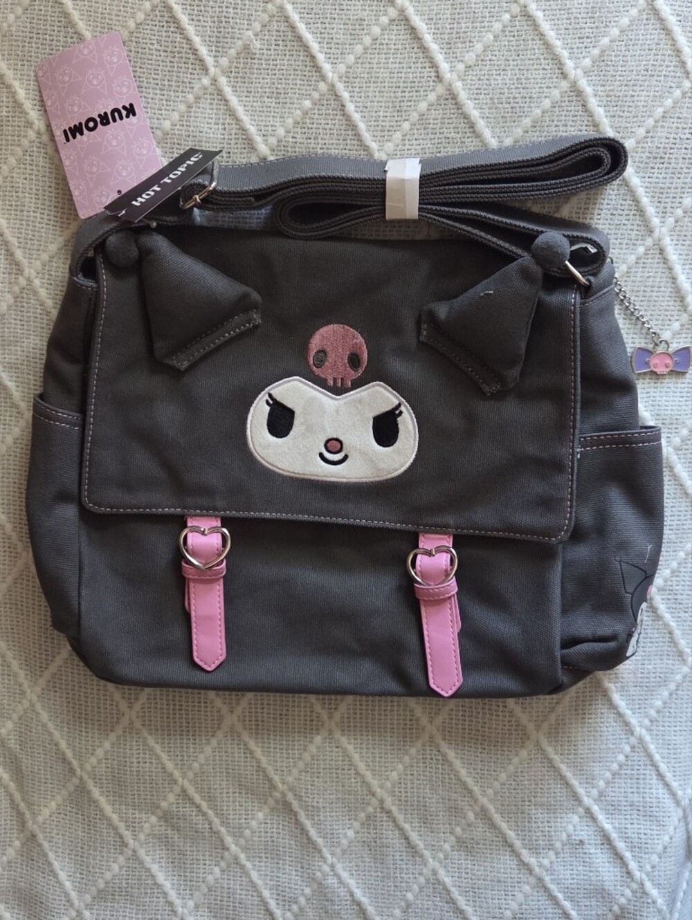 Kuromi Her Universe Kuromi Heart Buckle Messenger Bag